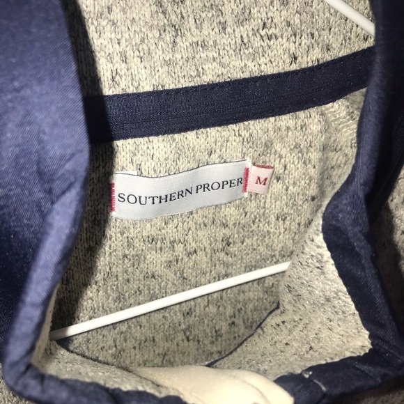 Men’s Southern Proper casual vest. - Picture 4 of 5